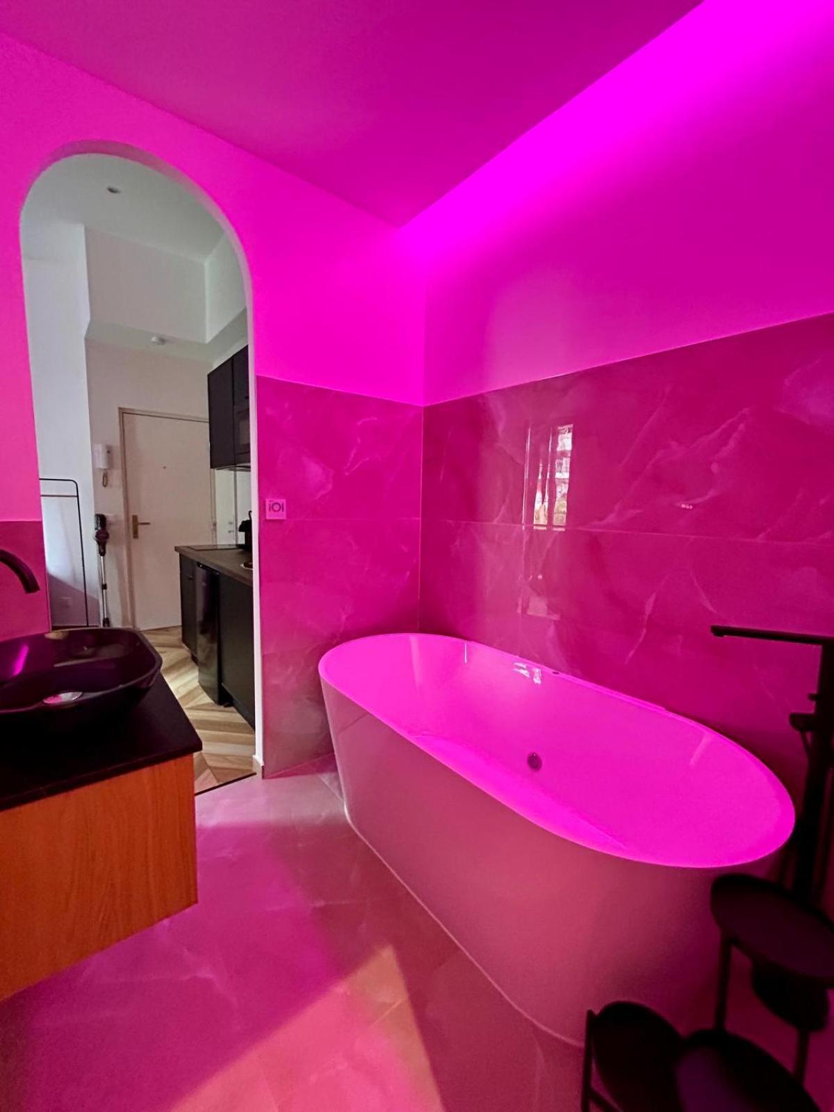 Intimate Escape - Seaside - Spa Bath - Wifi - Ac Nice Bagian luar foto
