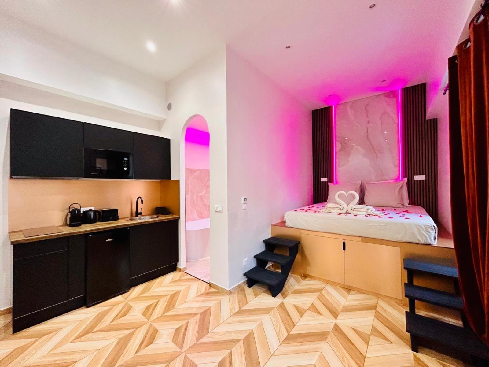 Intimate Escape - Seaside - Spa Bath - Wifi - Ac Nice Bagian luar foto
